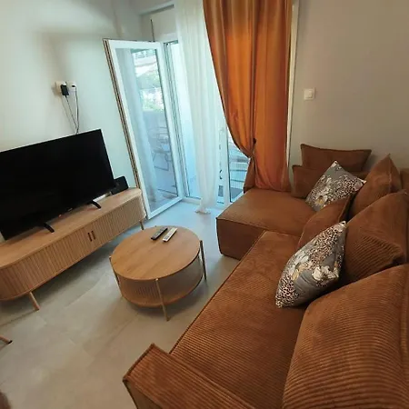 Apartment Perfect Strangers C1 *